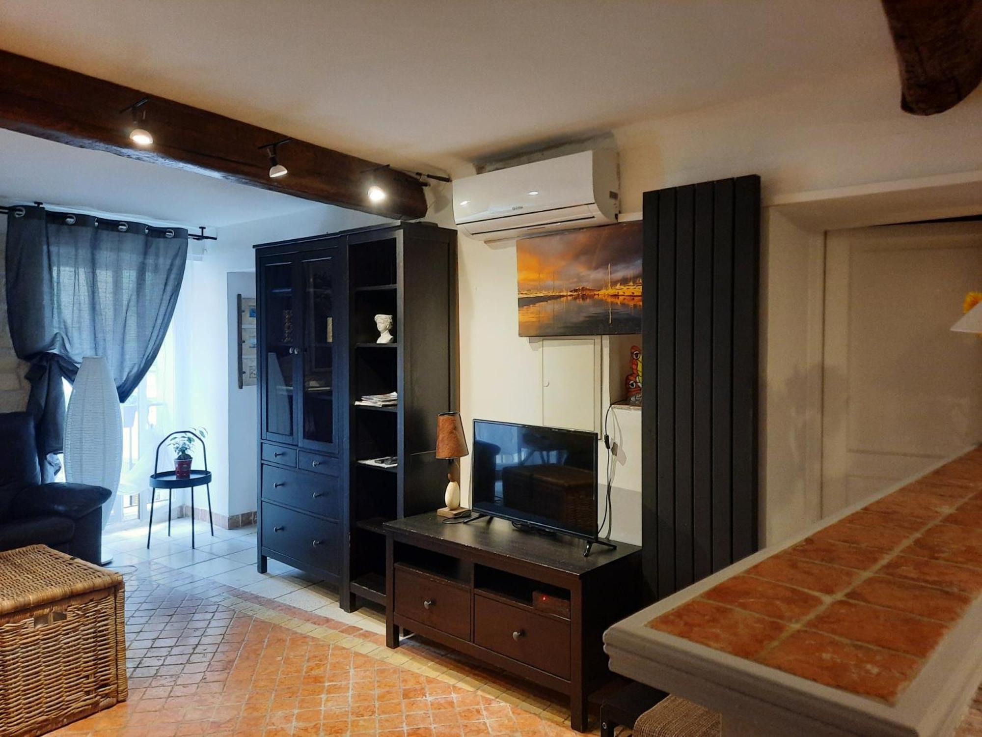 Vieille Ville 1 - Luca'S Apartment, 1 Bedroom, Max 2 Adults And 2 Kids Antibes Bagian luar foto