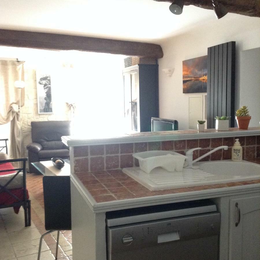 Vieille Ville 1 - Luca'S Apartment, 1 Bedroom, Max 2 Adults And 2 Kids Antibes Bagian luar foto