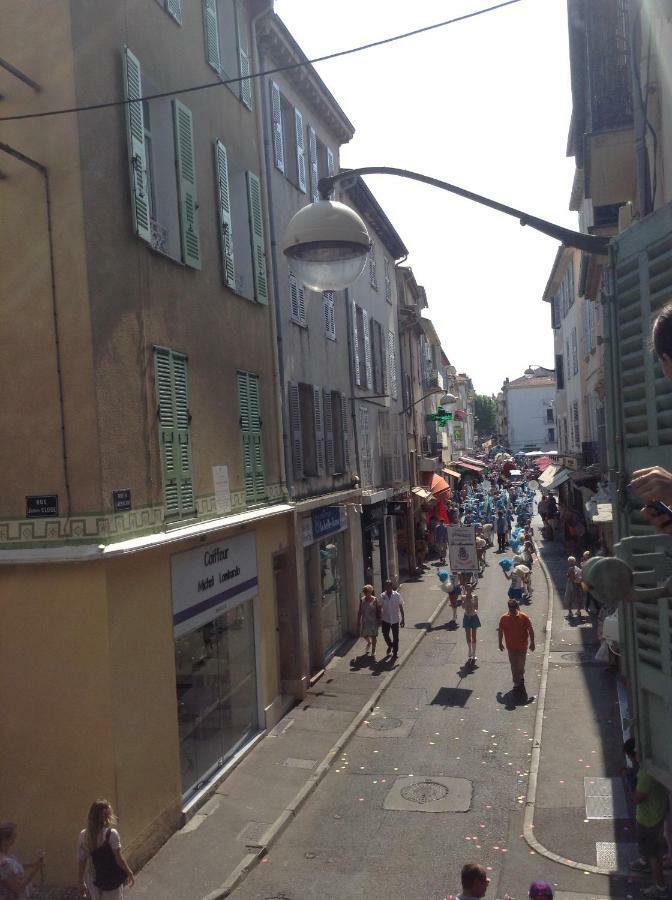Vieille Ville 1 - Luca'S Apartment, 1 Bedroom, Max 2 Adults And 2 Kids Antibes Bagian luar foto