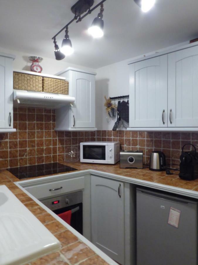 Vieille Ville 1 - Luca'S Apartment, 1 Bedroom, Max 2 Adults And 2 Kids Antibes Bagian luar foto