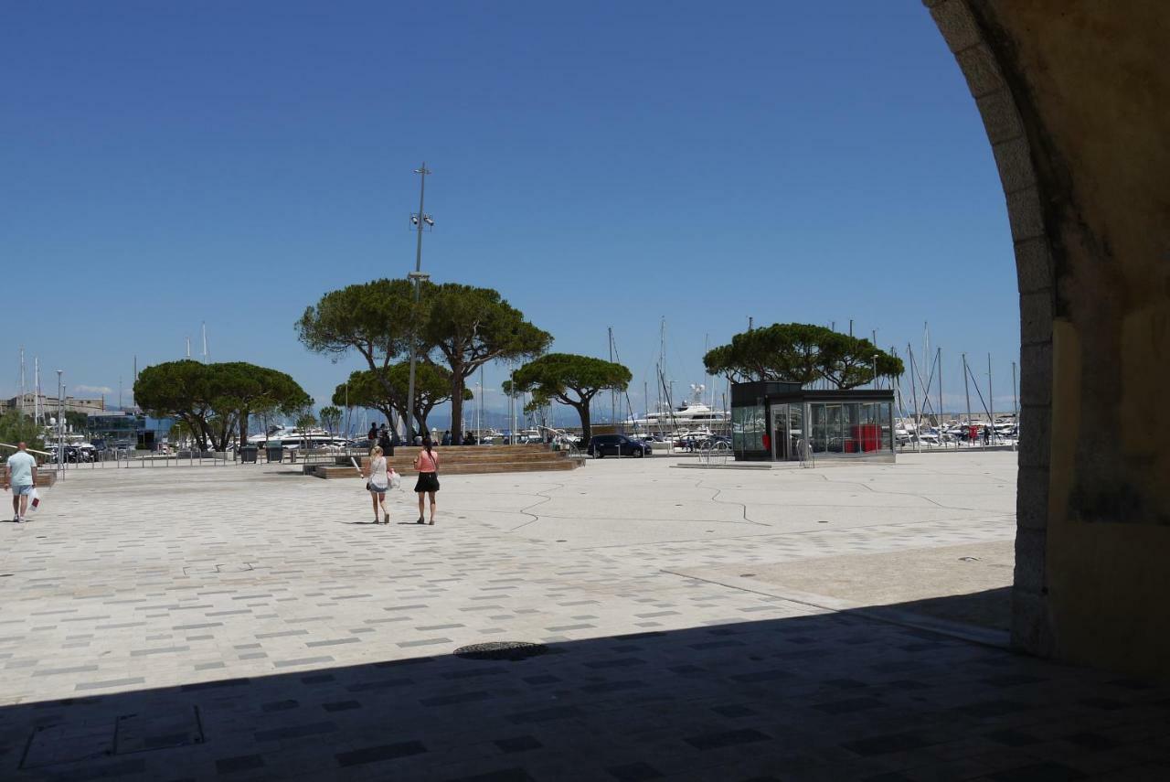 Vieille Ville 1 - Luca'S Apartment, 1 Bedroom, Max 2 Adults And 2 Kids Antibes Bagian luar foto