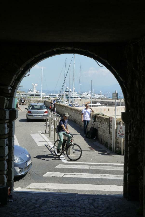 Vieille Ville 1 - Luca'S Apartment, 1 Bedroom, Max 2 Adults And 2 Kids Antibes Bagian luar foto