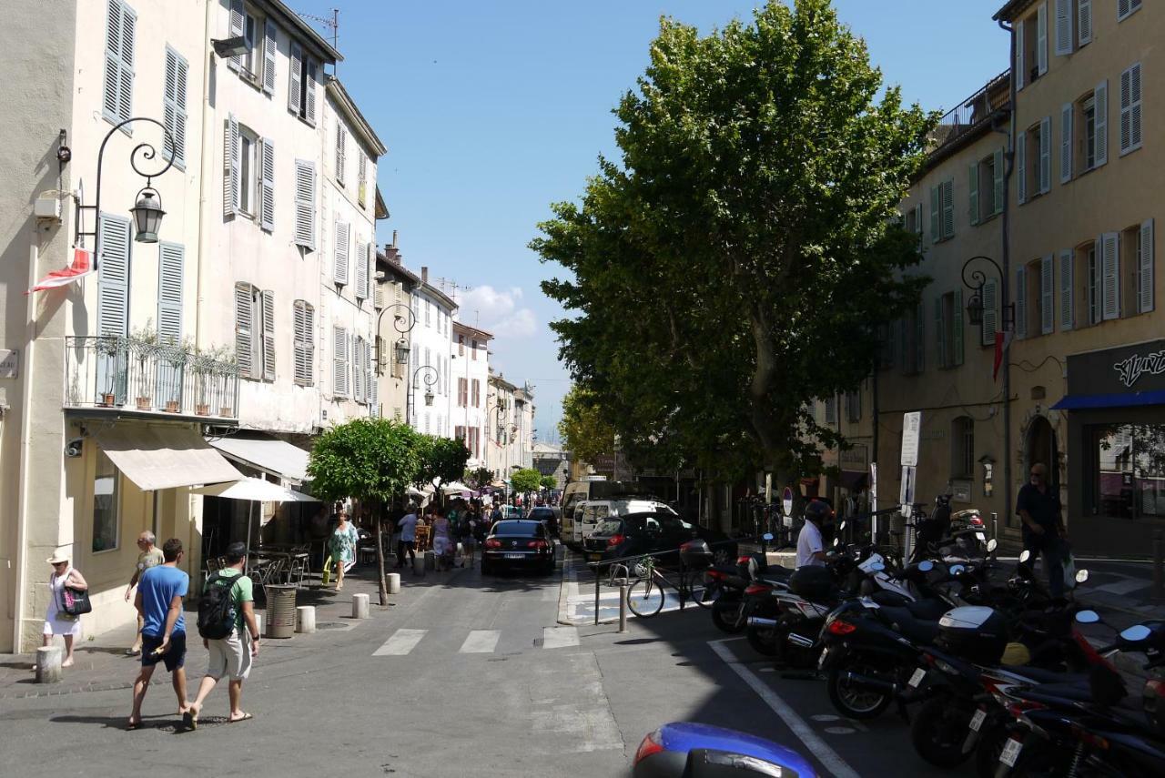 Vieille Ville 1 - Luca'S Apartment, 1 Bedroom, Max 2 Adults And 2 Kids Antibes Bagian luar foto