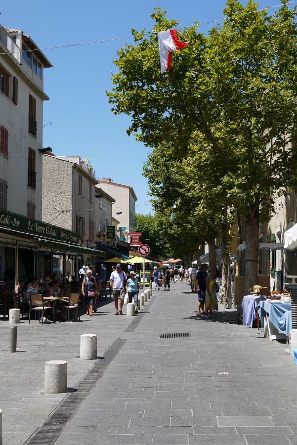 Vieille Ville 1 - Luca'S Apartment, 1 Bedroom, Max 2 Adults And 2 Kids Antibes Bagian luar foto